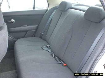 2005 Nissan Tiida Latio Photos