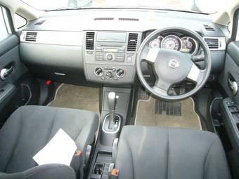 2005 Nissan Tiida Latio Pictures