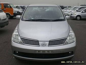2005 Nissan Tiida Latio Photos