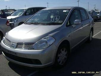2005 Nissan Tiida Latio Pictures