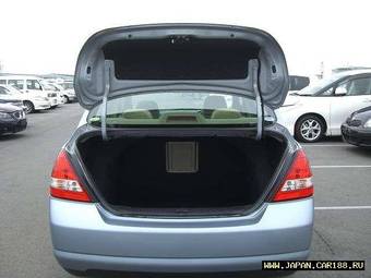 2005 Nissan Tiida Latio Photos