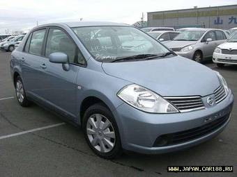 2005 Nissan Tiida Latio Wallpapers