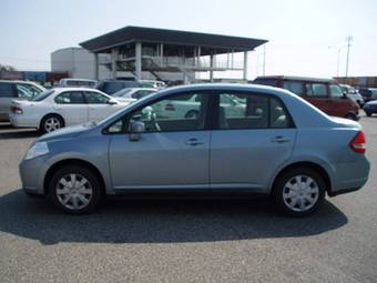 2005 Nissan Tiida Latio Pics