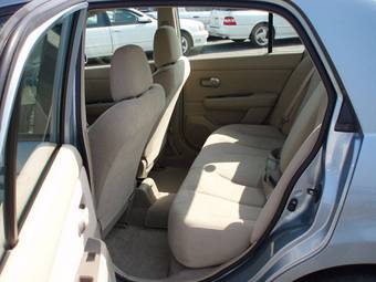 2005 Nissan Tiida Latio Photos
