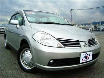 2005 Nissan Tiida Latio Pictures