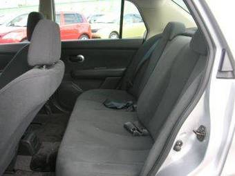 2005 Nissan Tiida Latio Images