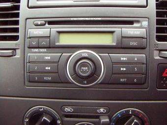 2005 Nissan Tiida Latio Pictures