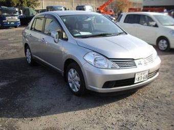 2005 Nissan Tiida Latio Photos