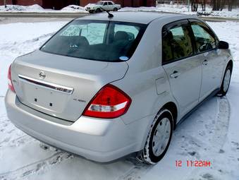 2005 Nissan Tiida Latio Images