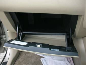 2005 Nissan Tiida Latio Images