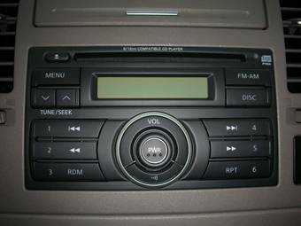 2005 Nissan Tiida Latio Pictures