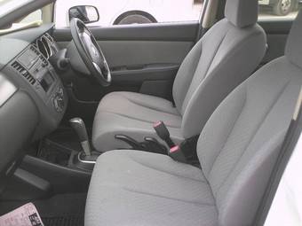 2005 Nissan Tiida Latio Pictures