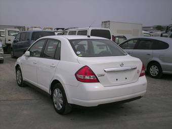 2005 Nissan Tiida Latio Photos