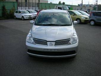 2005 Nissan Tiida Latio Images