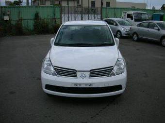 2005 Nissan Tiida Latio Wallpapers