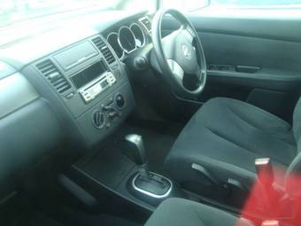 2005 Nissan Tiida Latio Photos