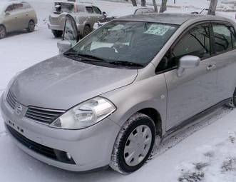 2005 Nissan Tiida Latio Photos