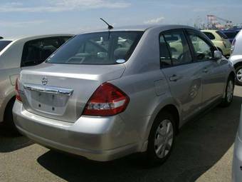 2005 Nissan Tiida Latio Pictures