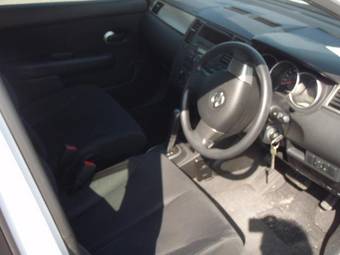2005 Nissan Tiida Latio Pictures