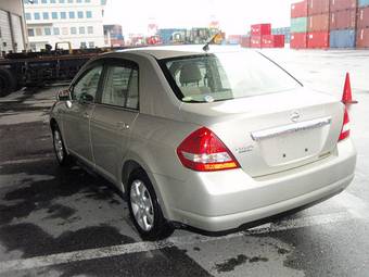 2005 Nissan Tiida Latio Pictures