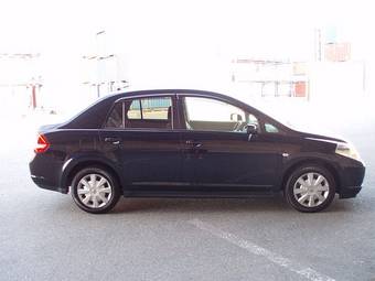 2005 Nissan Tiida Latio Pics
