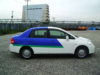 2005 Nissan Tiida Latio Pictures