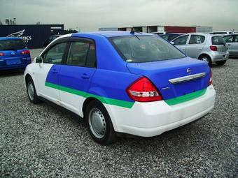 2005 Nissan Tiida Latio Pictures