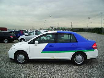 2005 Nissan Tiida Latio Photos
