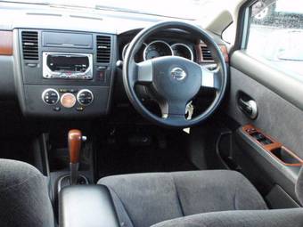 2005 Nissan Tiida Latio Pictures