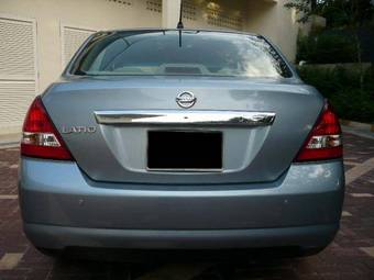 2005 Nissan Tiida Latio Wallpapers