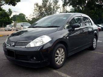 2005 Nissan Tiida Latio Photos