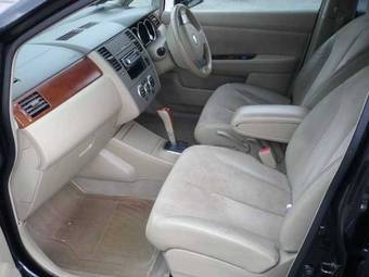 2005 Nissan Tiida Latio Pics