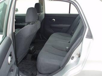 2005 Nissan Tiida Latio Pictures