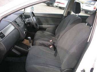 2005 Nissan Tiida Latio Pictures