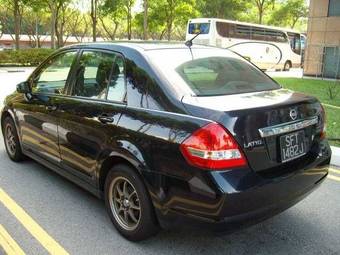 2005 Nissan Tiida Latio Photos