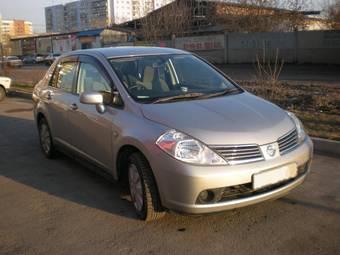 2005 Nissan Tiida Latio Photos