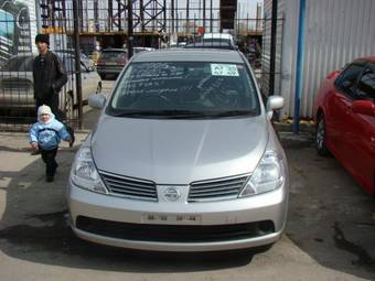 2005 Nissan Tiida Latio Pics