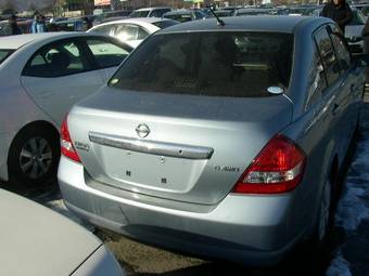 2005 Nissan Tiida Latio Photos