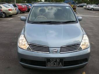 2005 Nissan Tiida Latio Photos