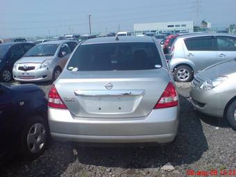 2005 Nissan Tiida Latio Pictures