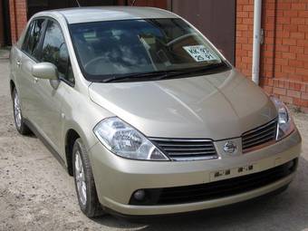 2005 Nissan Tiida Latio Pictures