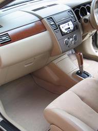 2005 Nissan Tiida Latio Photos