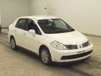 2005 Nissan Tiida Latio Pictures