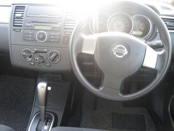 2005 Nissan Tiida Latio Wallpapers