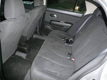 2005 Nissan Tiida Latio Pictures