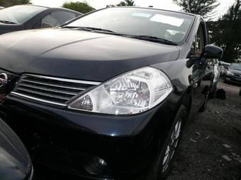2005 Nissan Tiida Latio Photos