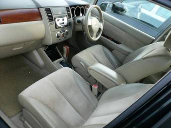 2005 Nissan Tiida Latio Pictures
