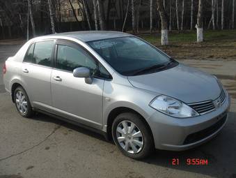 2005 Nissan Tiida Latio Pictures