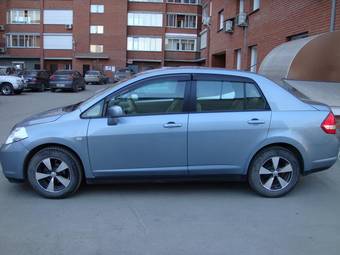 2005 Nissan Tiida Latio Photos