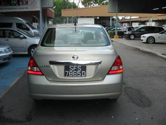 2005 Nissan Tiida Latio Pictures